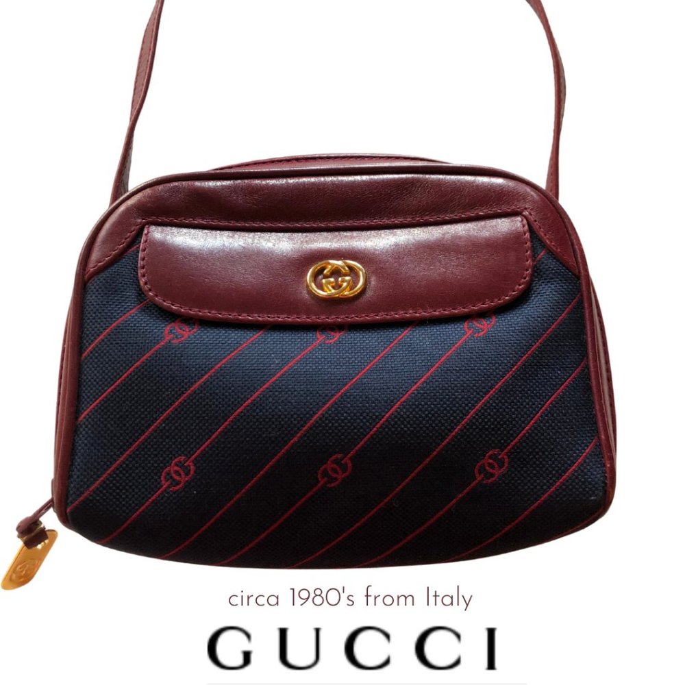 GUCCI ✰ Vintage Navy Crossbody Bag